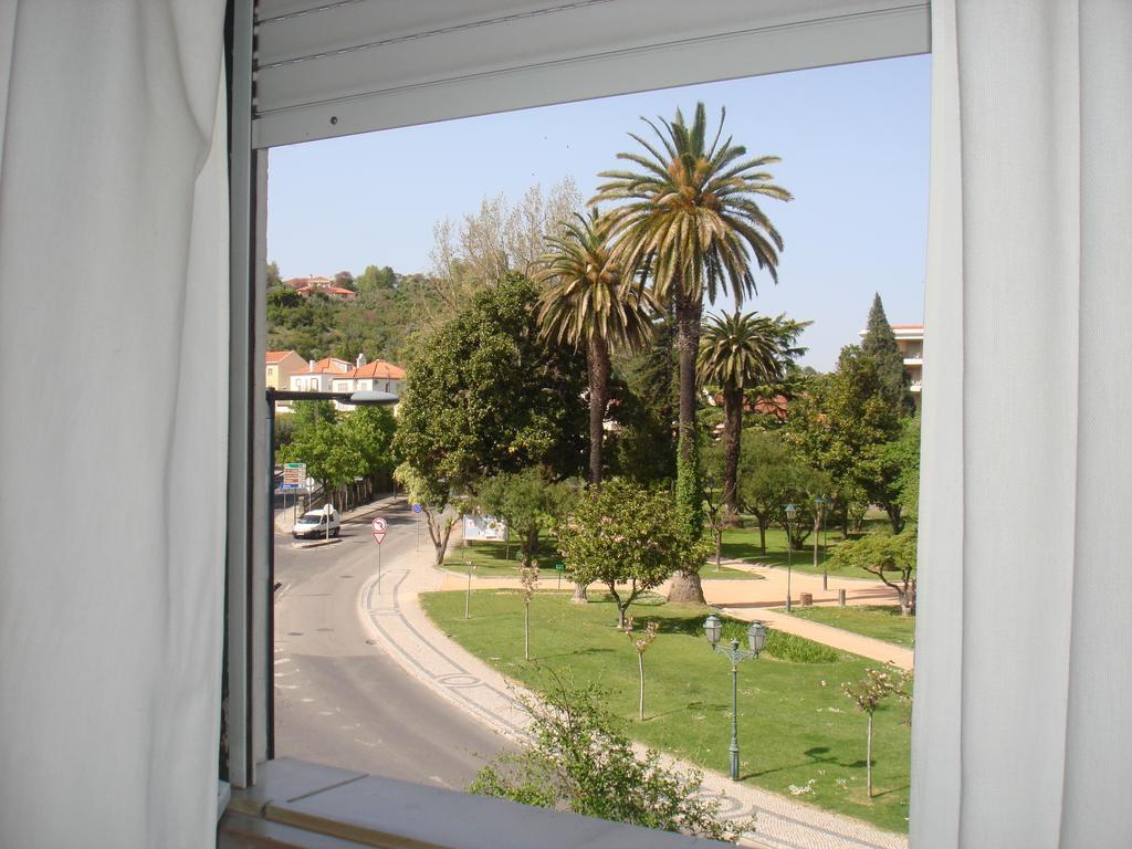 Pensao Residencial Luanda Hotel Tomar Room photo