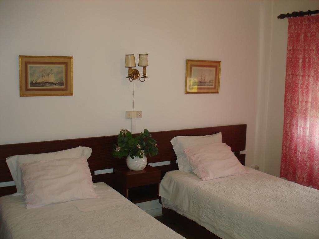 Pensao Residencial Luanda Hotel Tomar Room photo