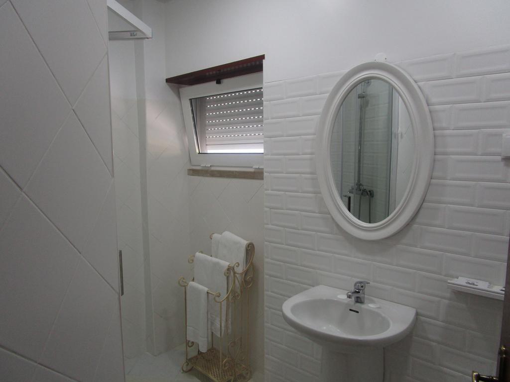 Pensao Residencial Luanda Hotel Tomar Exterior photo