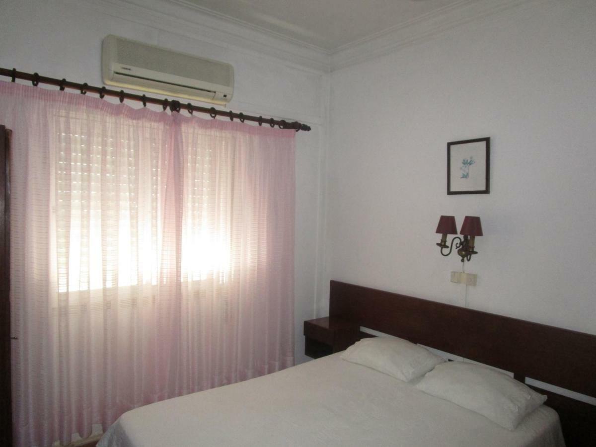 Pensao Residencial Luanda Hotel Tomar Exterior photo