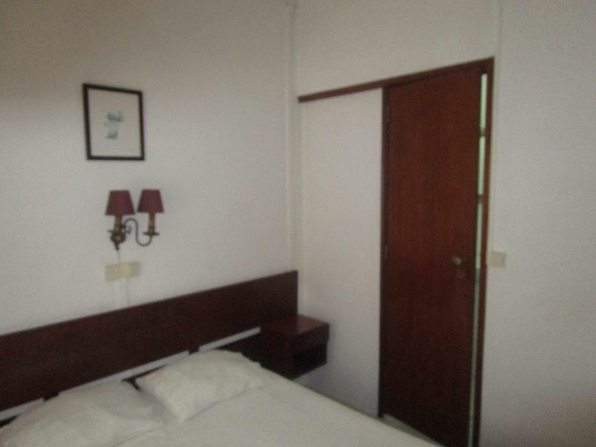 Pensao Residencial Luanda Hotel Tomar Exterior photo